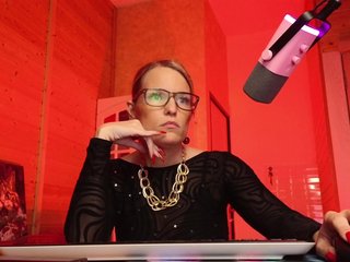 Erotyczny czat wideo Findom_Lady_Shine