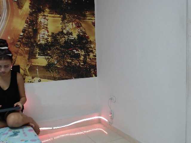 Zrzuty ekranu transmisji tinyxpenny