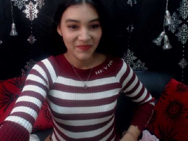 Zrzuty ekranu transmisji vikyroxe