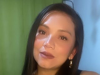 Erotyczny czat wideo BOOBSTORMI90