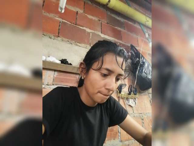 Zrzuty ekranu transmisji Brandyarbai1