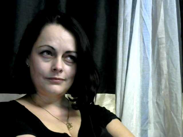 Zdjęcia BrendaORoyal Hey guys!:) Goal- #Dance #hot #pvt #c2c #fetish #feet #roleplay Tip to add at friendlist and for requests! I will take off a T-shirt