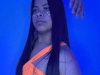 Erotyczny czat wideo BrillithAdams