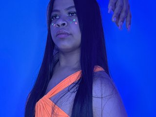 Erotyczny czat wideo BrillithAdams