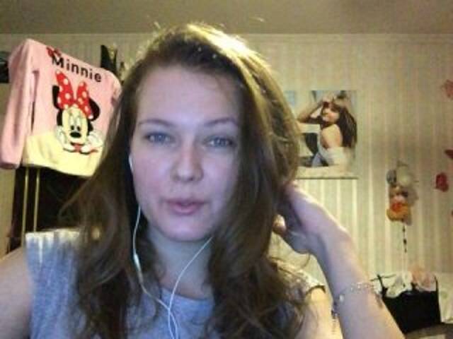 Zrzuty ekranu transmisji Britneycutee