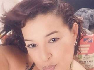 Erotyczny czat wideo BRIYITHLOVER