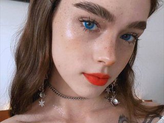 Erotyczny czat wideo BrokenDoll666