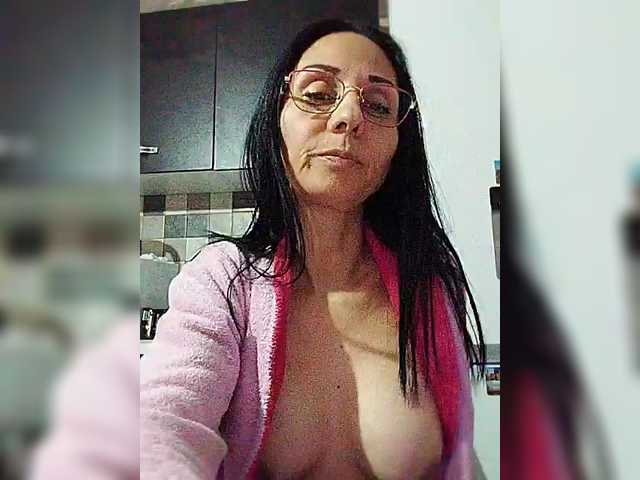 Zrzuty ekranu transmisji Brunetasexy1