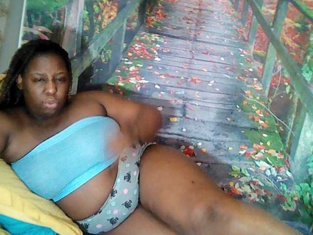 Zdjęcia bubbliciousbb #bbw #ebony #new #squiter #mature #lushon