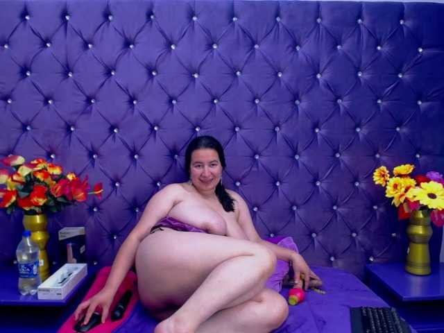 Zdjęcia BulmaPrinces I am a beautiful and very hot girl I love playing everything #bigboobs #bbw #curvy #natural I LOVE ANAL ....