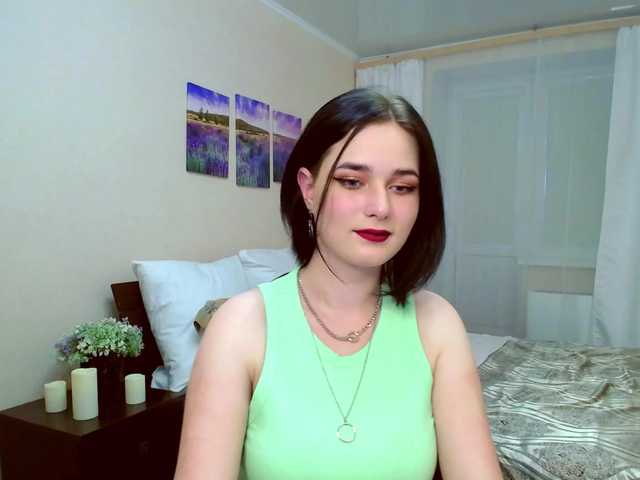 Zdjęcia BurningHearte Hello guys! i m new here and happy to start be online on Bonga! Welcome to my room! i d like to see ou in Pvt and Grp shows! Enjoy))