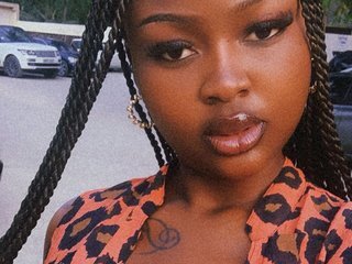 Erotyczny czat wideo Bustychichi