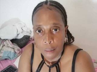 Erotyczny czat wideo Bustylove27