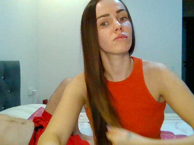 Zdjęcia CalvinMari Hey guys!:) Goal- #Dance #hot #pvt #c2c #fetish #feet #roleplay Tip to add at friendlist and for requests!