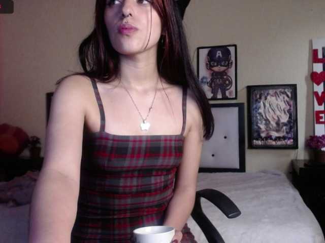 Zrzuty ekranu transmisji camelia0