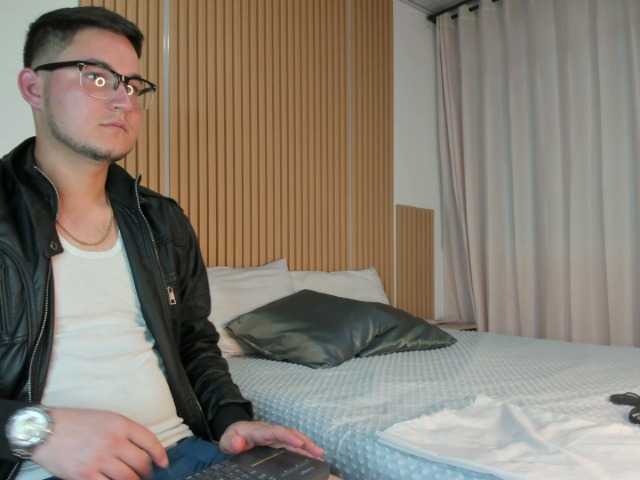 Zrzuty ekranu transmisji CameronandMartin