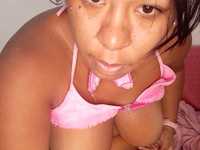 Zrzuty ekranu transmisji Camila21sexy