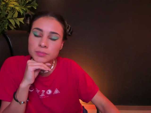 Zdjęcia CamilaMonroe let me suck your dick, I am really good in that, dildo show + deep Throat at goal 482 ♥