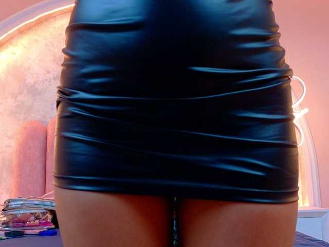 Zrzuty ekranu transmisji CamileJohnston