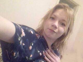 Erotyczny czat wideo Candy-Blonde