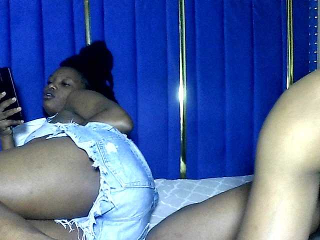 Zrzuty ekranu transmisji CandyBanks