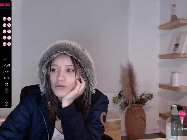 Zrzuty ekranu transmisji candycherryhot