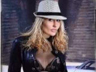 Erotyczny czat wideo candynika