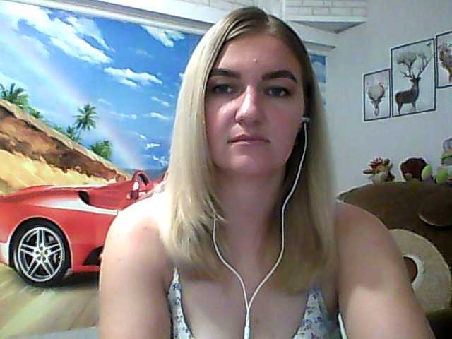 Zdjęcia CandyOLime Hey guys!:) Goal- #Dance #hot #pvt #c2c #fetish #feet #roleplay Tip to add at friendlist and for requests!