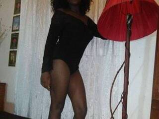 Erotyczny czat wideo Caramelchoco1