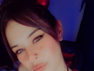 Erotyczny czat wideo Carolineevans