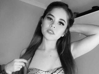 Erotyczny czat wideo CassidyLulu1