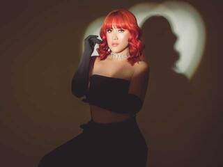 Erotyczny czat wideo CassieAllen