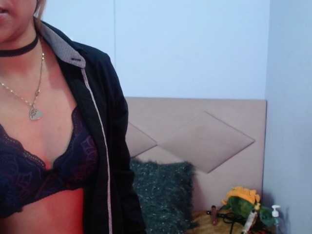 Zrzuty ekranu transmisji CathaLee