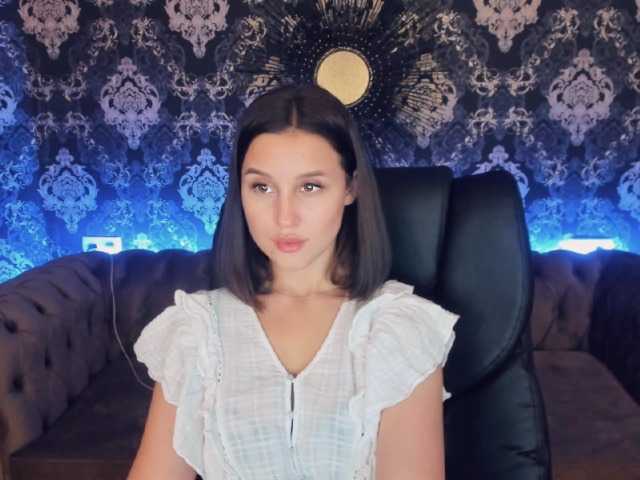 Zrzuty ekranu transmisji ChanelCollins