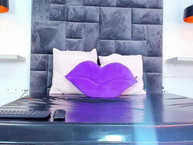 Zdjęcia Channel-crush ⭐ WELCOME TO MY ROOM, MY LOVE! ⭐ ENJOY AND BE PART OF MY SHOW BY CONTROLLING MY LUSH ... ! ⭐ PVT RECORDING IS ON!