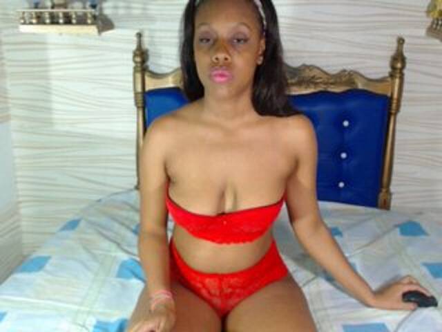 Zrzuty ekranu transmisji CharisBrown