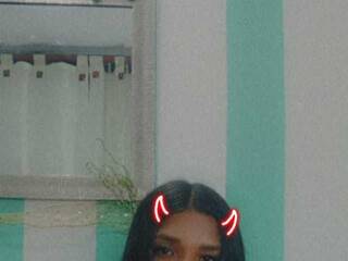 Erotyczny czat wideo charlotte-deeptroat