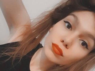Erotyczny czat wideo CharlotteHoney