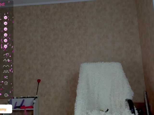 Zrzuty ekranu transmisji Charmesmi