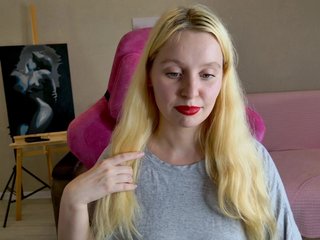 Erotyczny czat wideo charming-blonde
