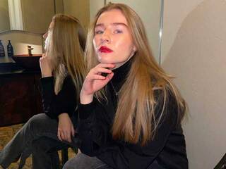 Erotyczny czat wideo Charming-Lotti