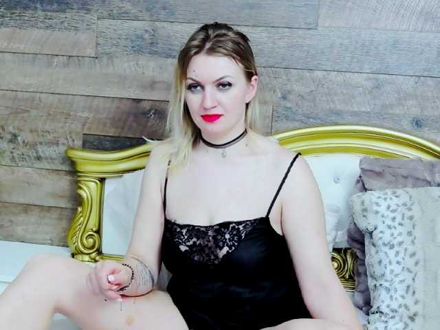 Zrzuty ekranu transmisji CharmingIvy