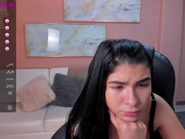 Zdjęcia ChelseaMills I'm super horny, but I want your fingers to slide between my pussy./fingering 333/cum show 555/Ride dildo 28
