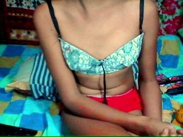 Zrzuty ekranu transmisji HungryPussyX