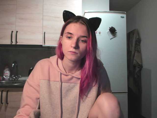 Zrzuty ekranu transmisji CherryBunny