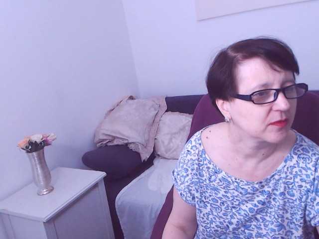 Zdjęcia ChristaRose Curvy ,sexy and naughty lady here,let's have fun together!Striptease for you 50 tk!