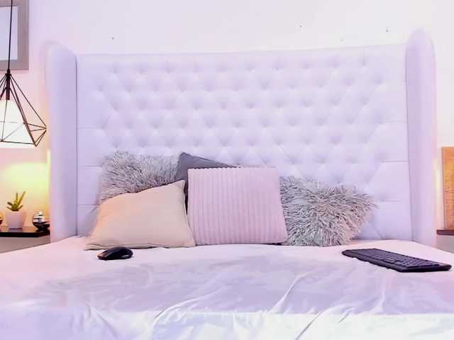 Zrzuty ekranu transmisji CindyFerrer