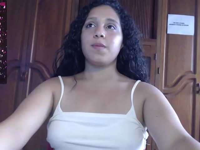 Zdjęcia ClaireWilliams ARE YOU READY TO CUM TILL GET DRY? CUZ I DO. DO NOT MISS MY SHOWS, YOU WON'T REGRET DADDY #lovense #ass #latina #boobs #chatting #games #curvy