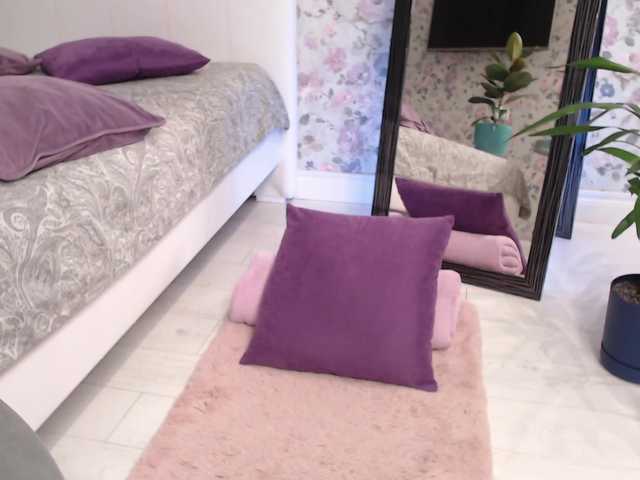 Zrzuty ekranu transmisji ClaraBendover