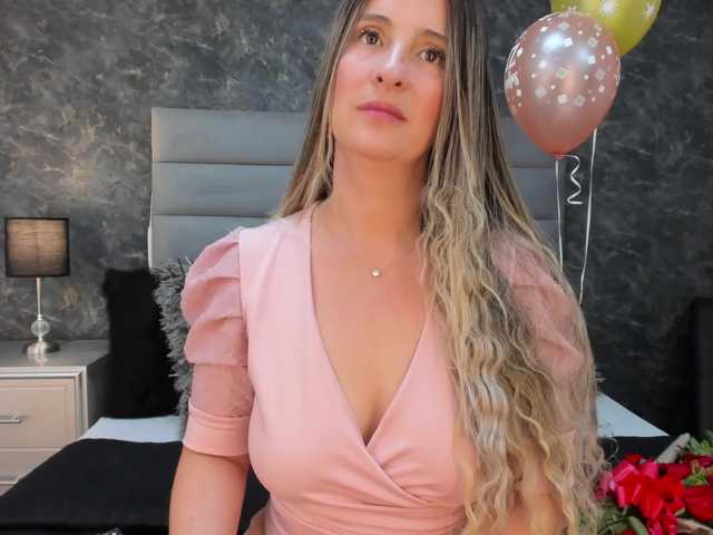 Zrzuty ekranu transmisji ClaraCornerr